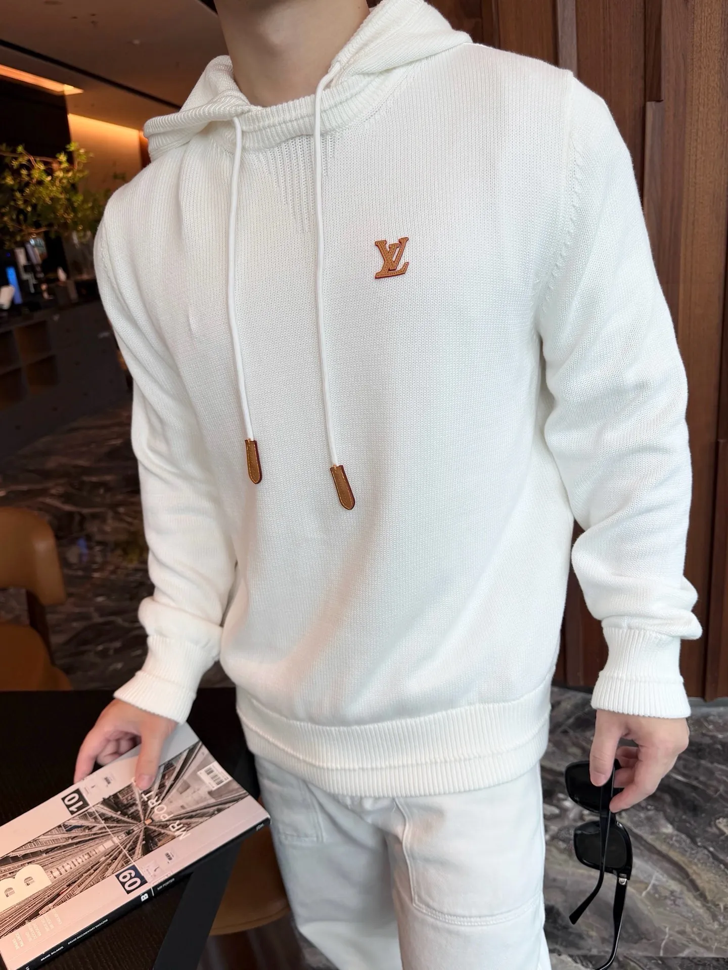 Louis Vuitton/Louis Vuitton embroidered logo knitted hooded sweater